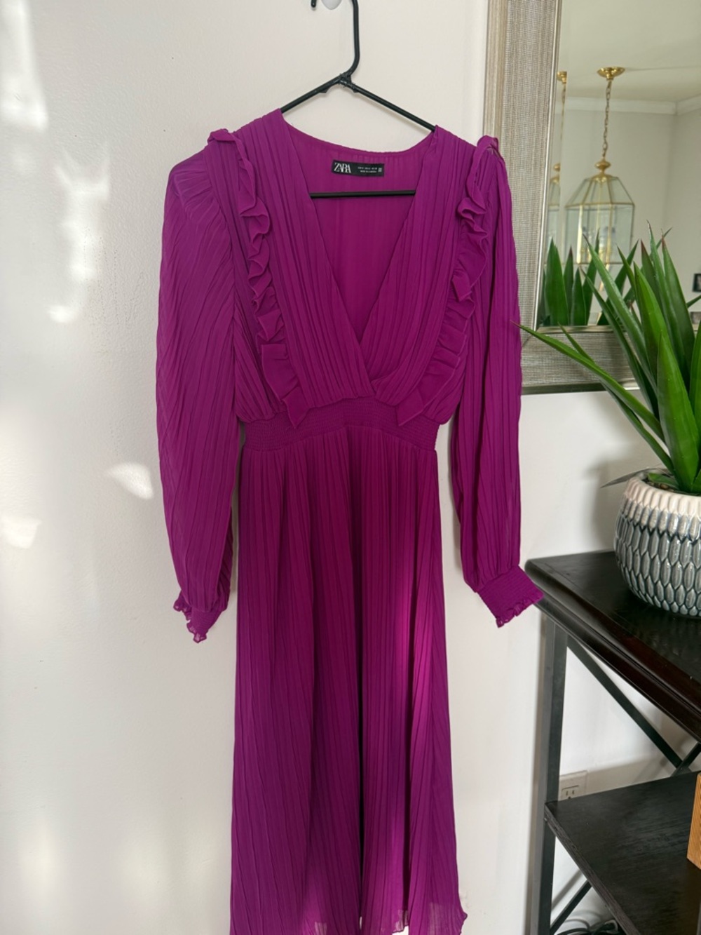 Zara Fuchsia Pleated V-Neck Long Sleeve Midi Dress